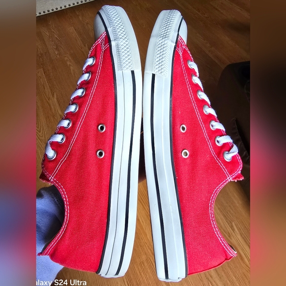 Unisex 11.5 Men's/13.5 Women's CONVERSE CTAS Red Low Top Casual Shoes - Picture 4 of 8